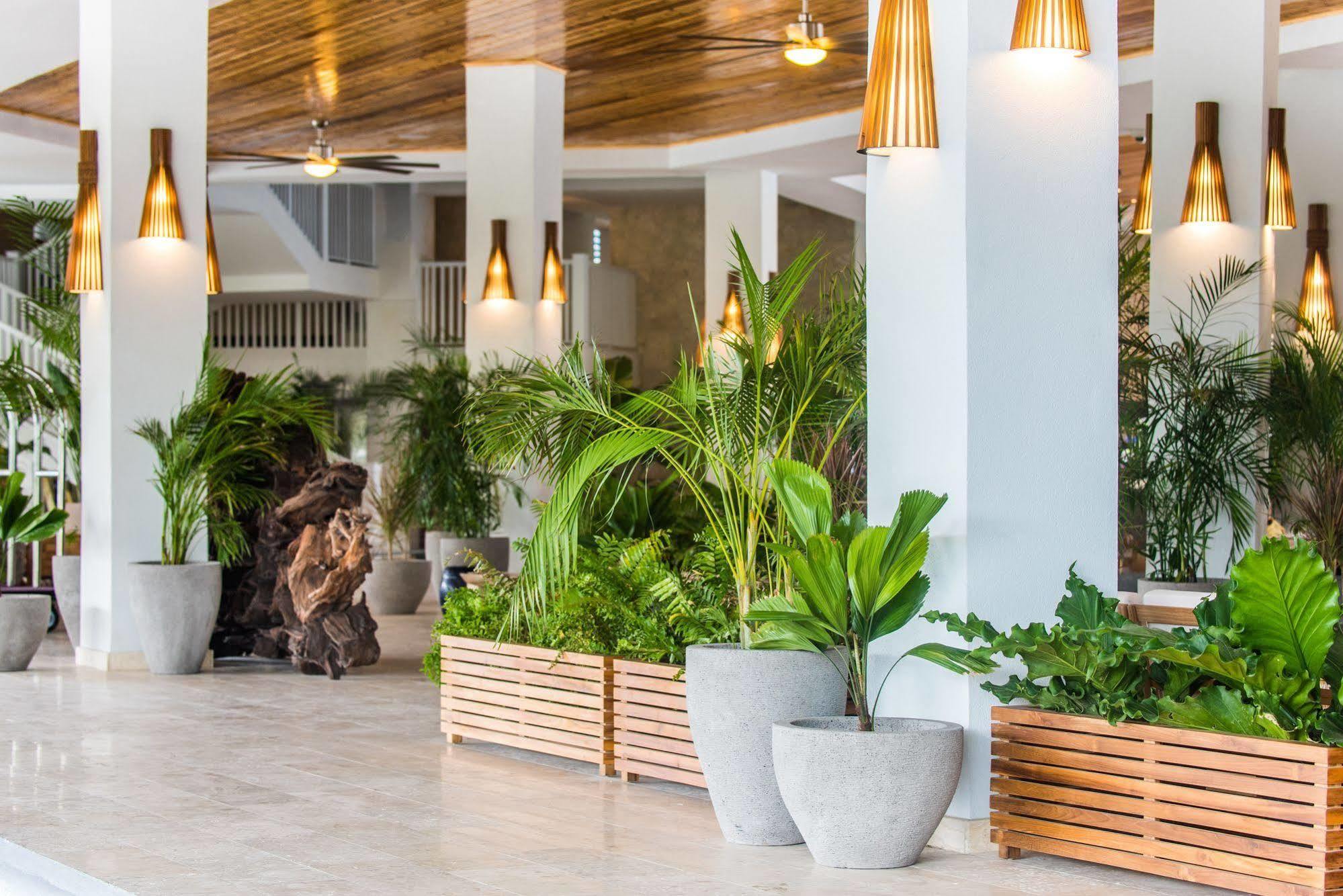 Margaritaville Beach Resort Grand Cayman George Town Exterior foto