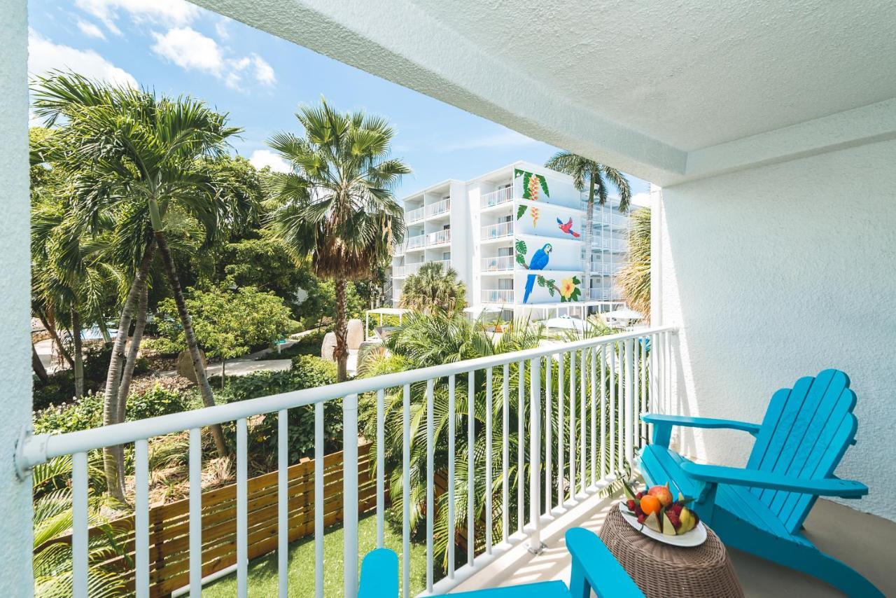 Margaritaville Beach Resort Grand Cayman George Town Exterior foto